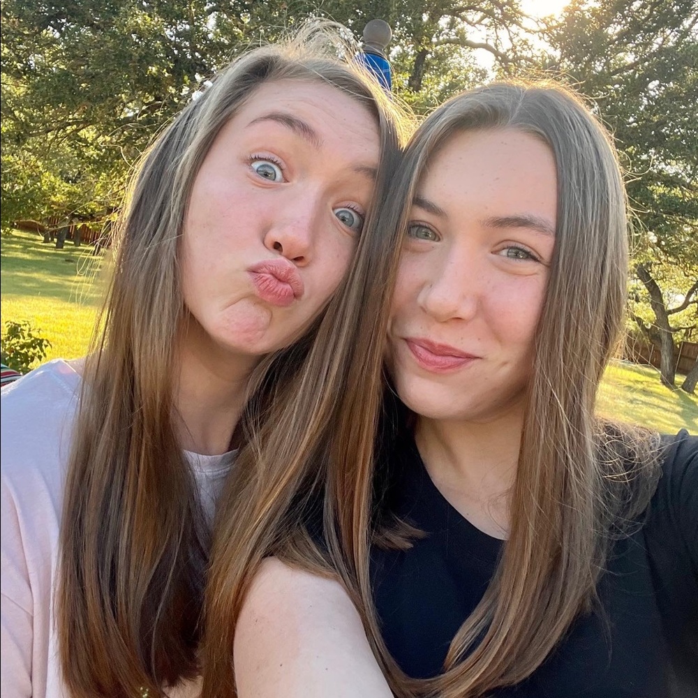 Meet your Posher, Riley